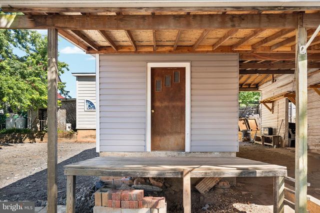 3391 N MAIN ST, Toms Brook, VA 22660