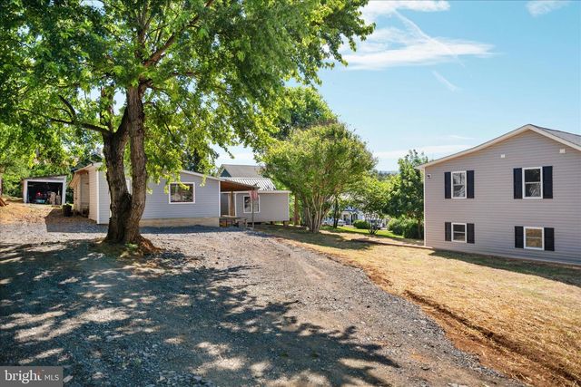 3391 N MAIN ST, Toms Brook, VA 22660