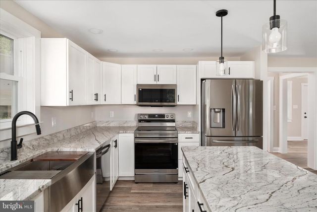 3391 N MAIN ST, Toms Brook, VA 22660