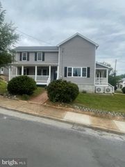 3391 N MAIN ST, Toms Brook, VA 22660