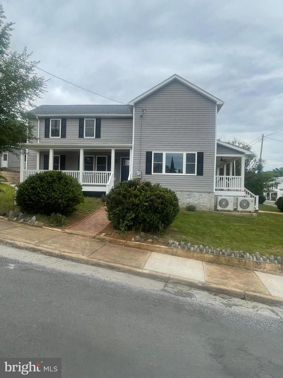 3391 N MAIN ST, Toms Brook, VA 22660