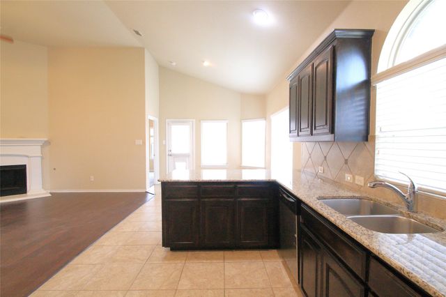 4817 Green River Drive, Denton, TX 76208