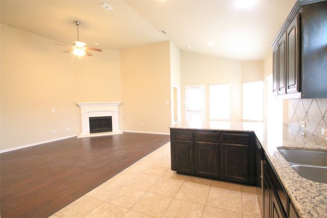 4817 Green River Drive, Denton, TX 76208