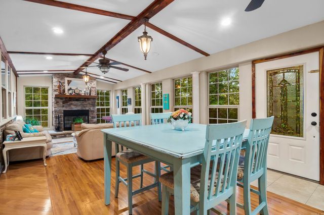 1052 Gravel Hill Road, Romance, AR 72136