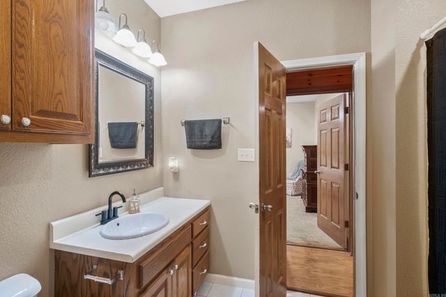 1052 Gravel Hill Road, Romance, AR 72136