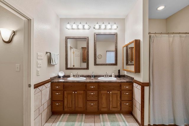 1052 Gravel Hill Road, Romance, AR 72136