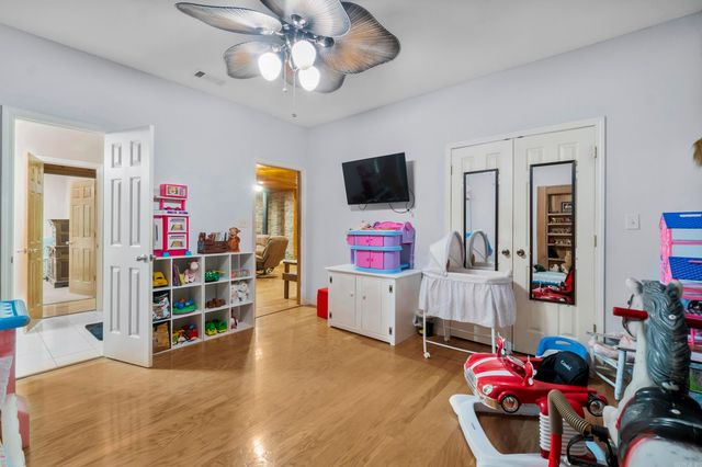 1052 Gravel Hill Road, Romance, AR 72136