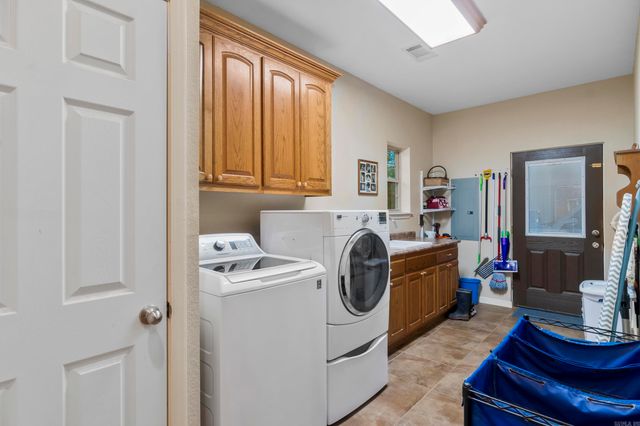 1052 Gravel Hill Road, Romance, AR 72136