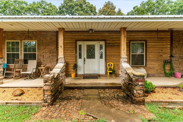 1052 Gravel Hill Road, Romance, AR 72136