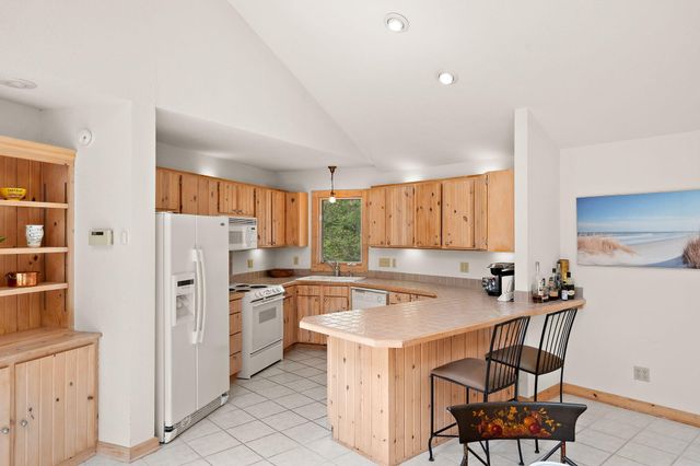 30 Briarwood Trail, New Buffalo Twp, MI 49117