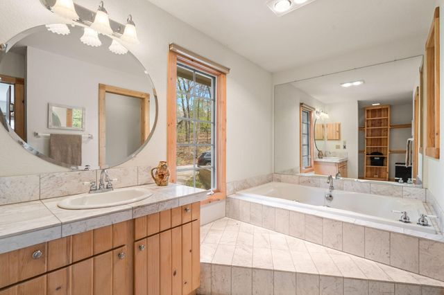 30 Briarwood Trail, New Buffalo Twp, MI 49117