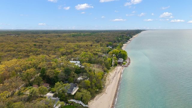 30 Briarwood Trail, New Buffalo Twp, MI 49117