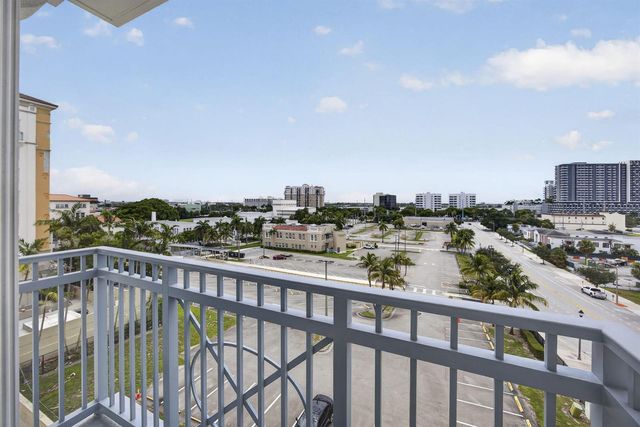403 S Sapodilla Avenue 502, West Palm Beach, FL 33401