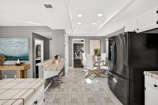 5443 Entrada Cedros, San Jose, CA 95123