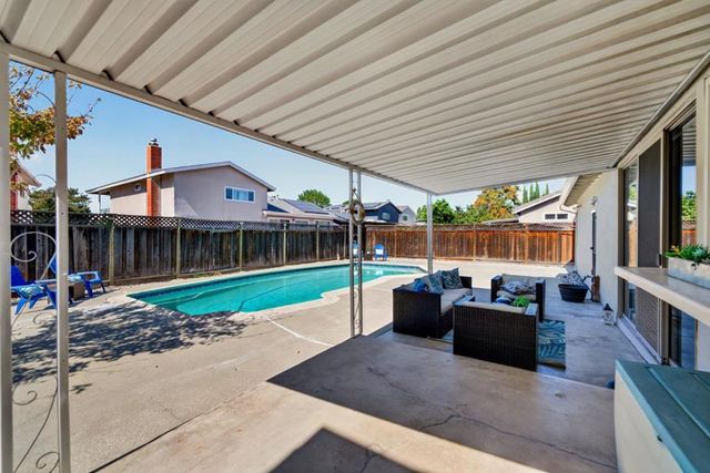 5443 Entrada Cedros, San Jose, CA 95123