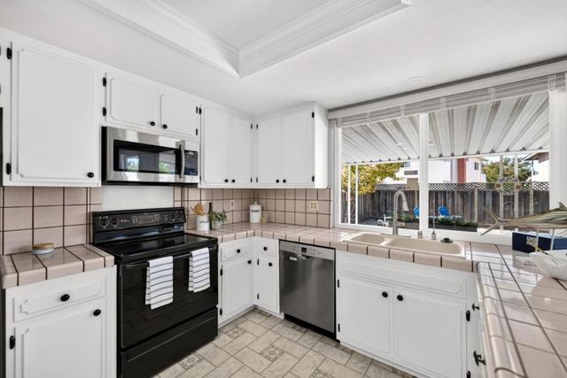5443 Entrada Cedros, San Jose, CA 95123
