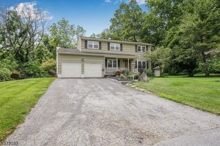 9 Rolling Hills Rd, Vernon Twp., NJ 07461