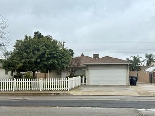 2517 S Court Street, Visalia, CA 93277