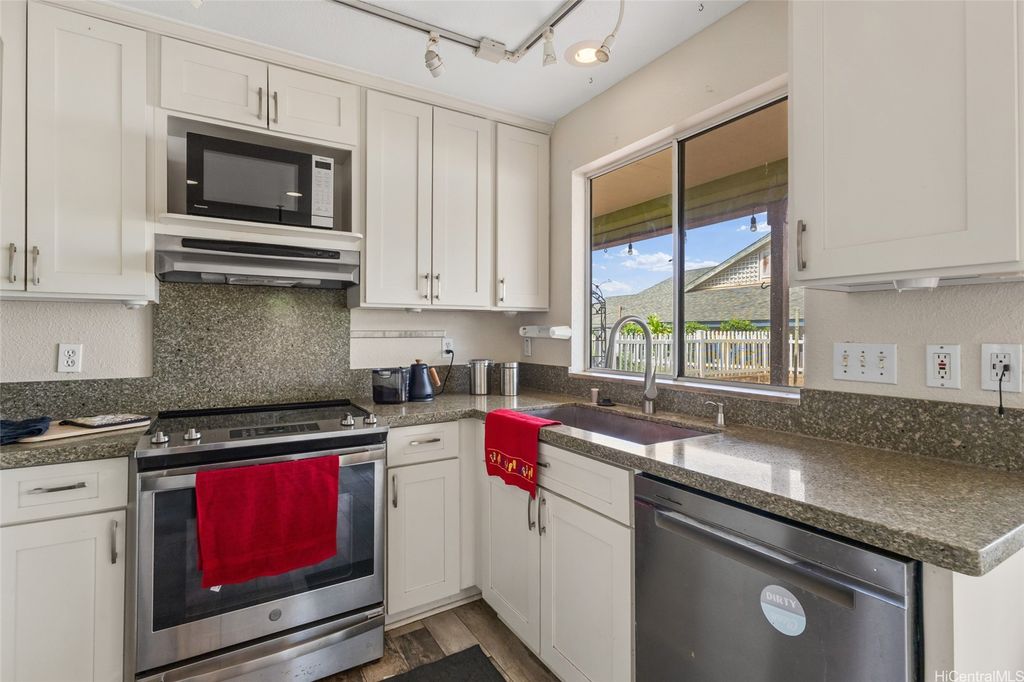 87-446 Kulahanai Street, Waianae, HI 96792