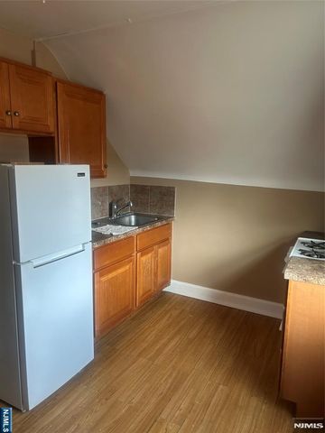 147 Lincoln Avenue, Orange, NJ 07050