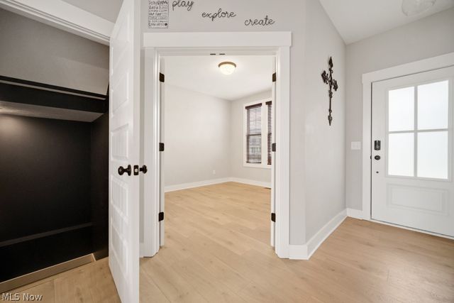 8809 Leatherleaf Drive, Columbia Station, OH 44028