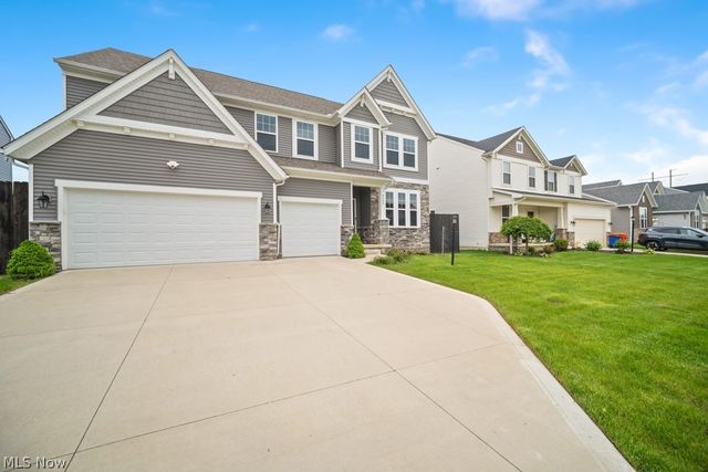 8809 Leatherleaf Drive, Columbia Station, OH 44028