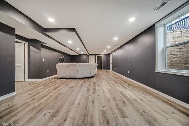 8809 Leatherleaf Drive, Columbia Station, OH 44028