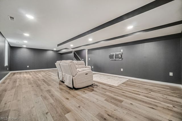 8809 Leatherleaf Drive, Columbia Station, OH 44028