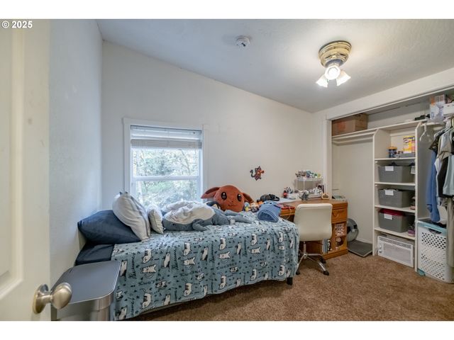 6000 RIVER Rd S, Salem, OR 97302