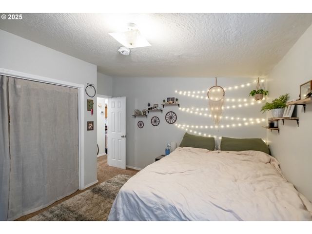 6000 RIVER Rd S, Salem, OR 97302