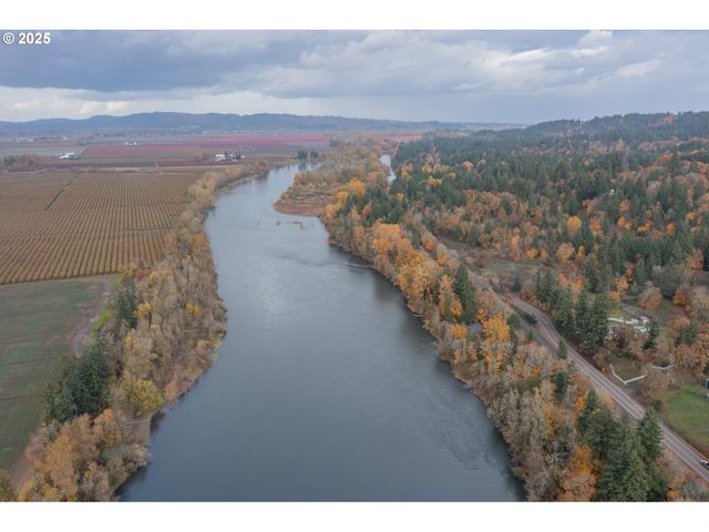 6000 RIVER Rd S, Salem, OR 97302