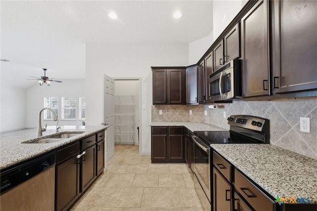 107 Ruger Path, New Braunfels, TX 78130