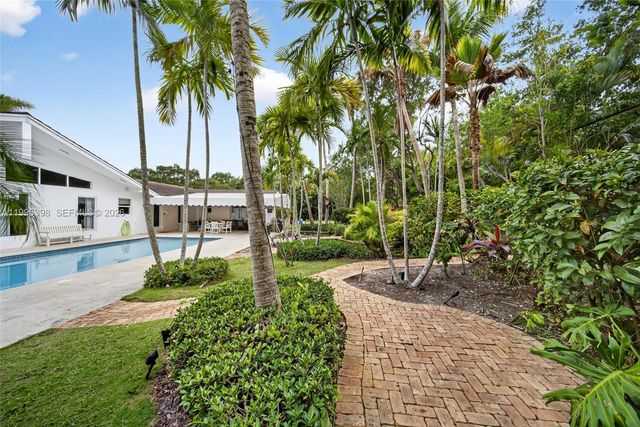 12330 Pine Needle Ln, Pinecrest, FL 33156