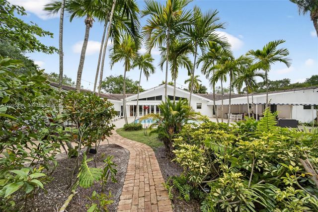 12330 Pine Needle Ln, Pinecrest, FL 33156