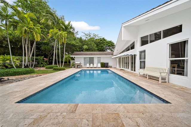 12330 Pine Needle Ln, Pinecrest, FL 33156