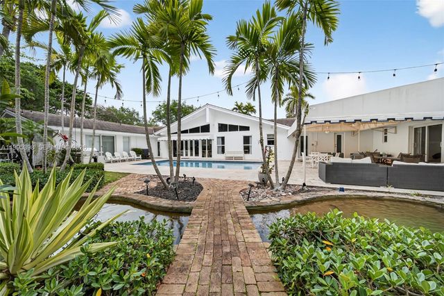 12330 Pine Needle Ln, Pinecrest, FL 33156