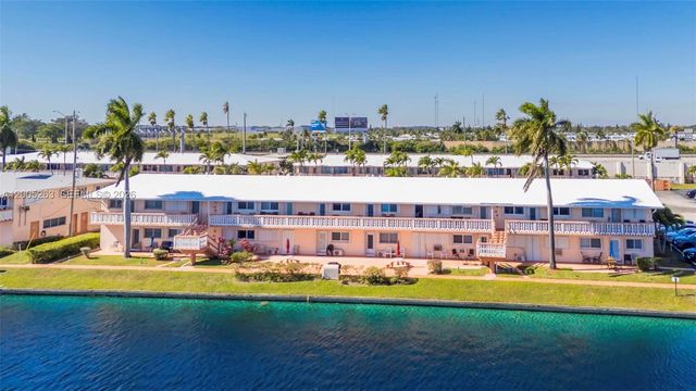 901 SW 11th Ave 17H, Hallandale Beach, FL 33009