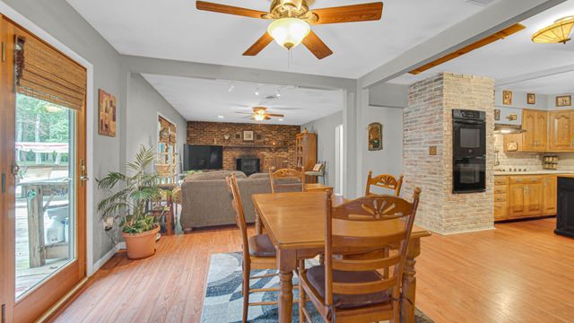 495 Meadowwood Drive, Valparaiso, IN 46385
