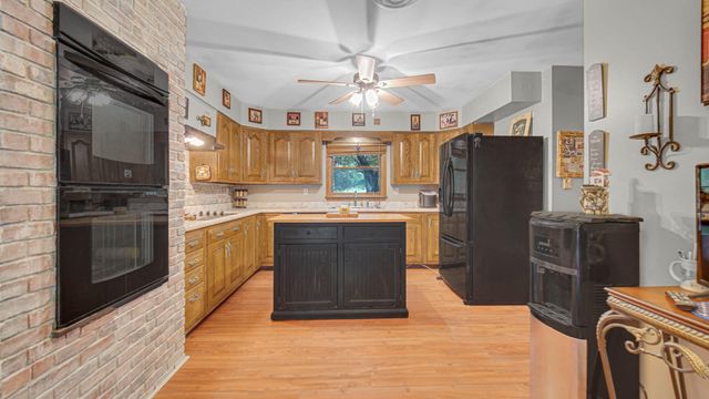 495 Meadowwood Drive, Valparaiso, IN 46385