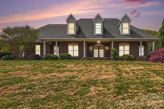 1021 Horse Rock Road 42, Hickory, NC 28602