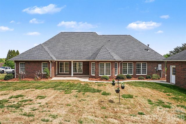 1021 Horse Rock Road 42, Hickory, NC 28602