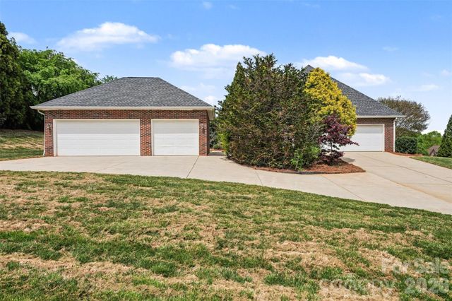 1021 Horse Rock Road 42, Hickory, NC 28602