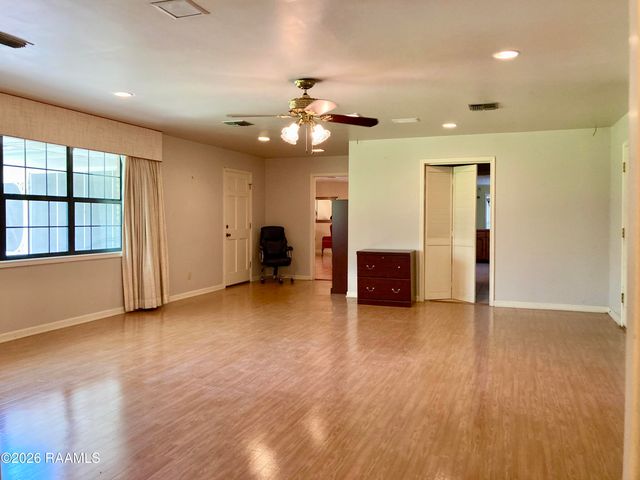 416 E 5th Street, Crowley, LA 70526