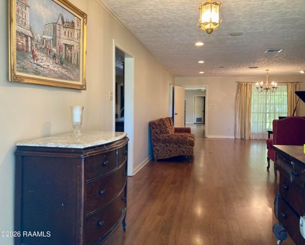 416 E 5th Street, Crowley, LA 70526