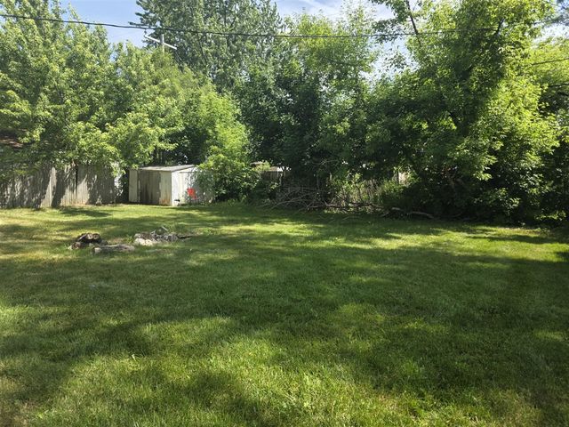 1060 Commonwealth Avenue, Ypsilanti, MI 48198