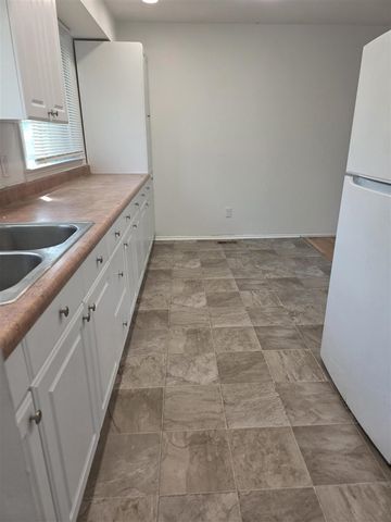 1060 Commonwealth Avenue, Ypsilanti, MI 48198