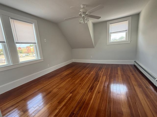 222 Neck St, Weymouth, MA 02191