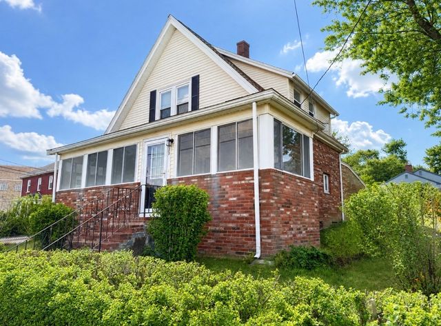 222 Neck St, Weymouth, MA 02191
