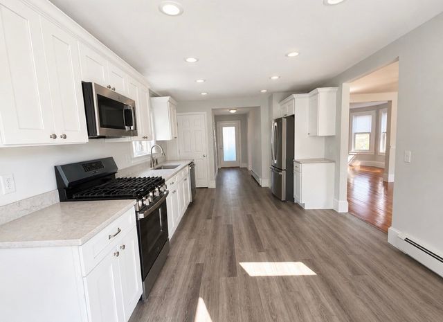 222 Neck St, Weymouth, MA 02191