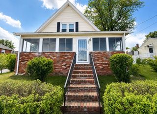 222 Neck St, Weymouth, MA 02191